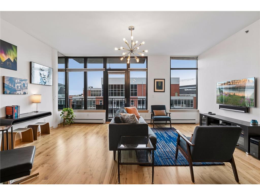 215 10th Avenue S #805 Minneapolis MN 55415 7063922 image1