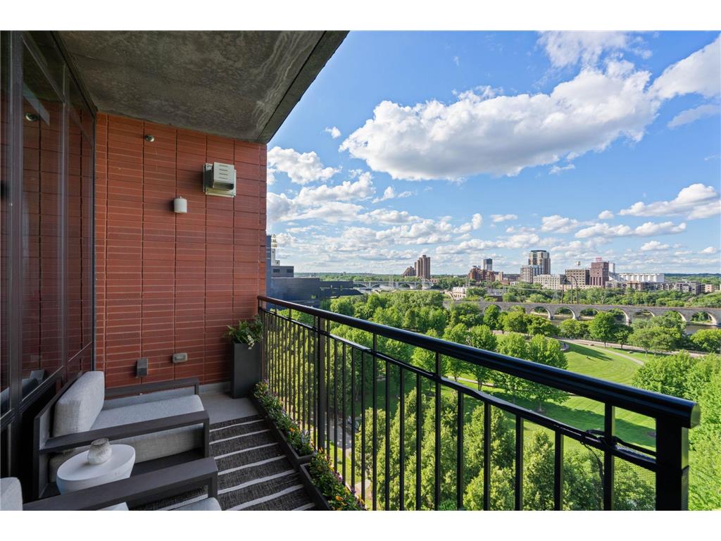 215 10th Avenue S #910 Minneapolis MN 55415 7049610 image16