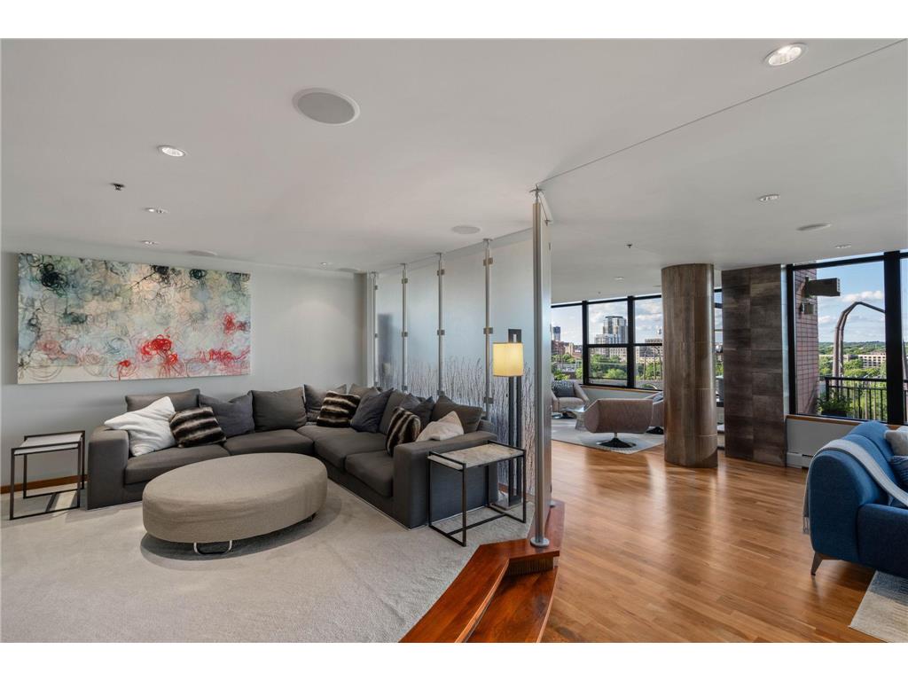 215 10th Avenue S #910 Minneapolis MN 55415 7049610 image25