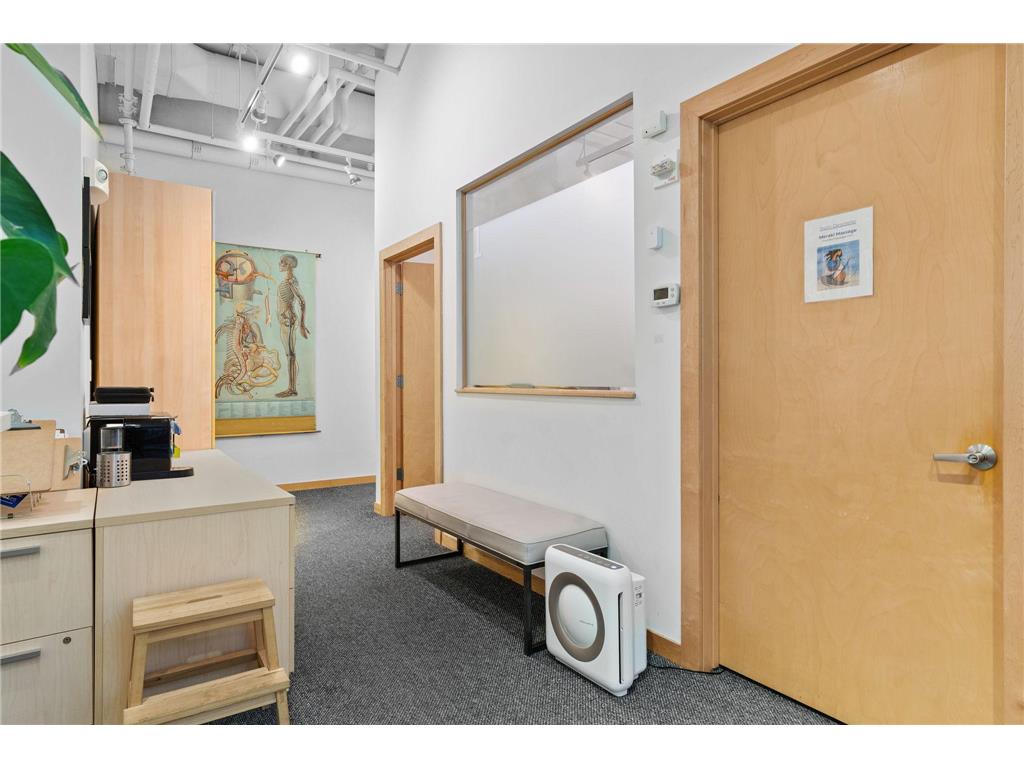 215 10th Avenue S Minneapolis MN 55415 6676468 image5