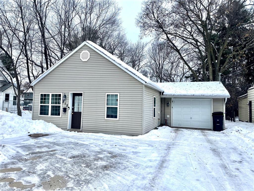 215 13th Avenue W Menomonie WI 54751 6322906 image1