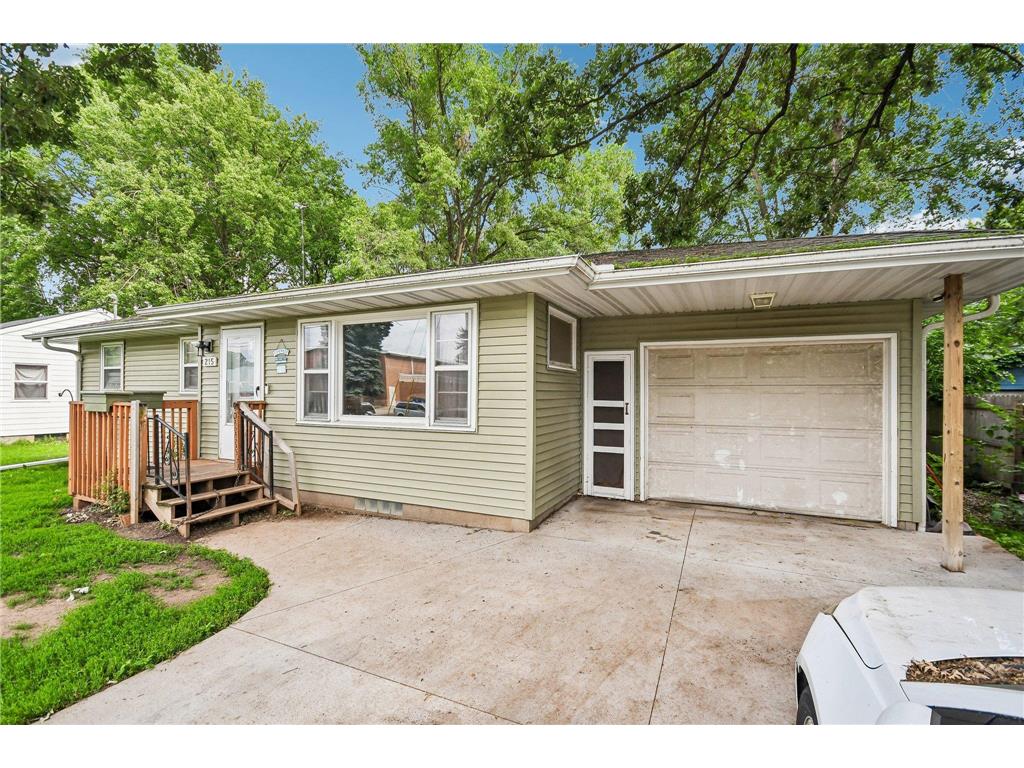 215 17th Street W Hastings MN 55033 7099817 image1