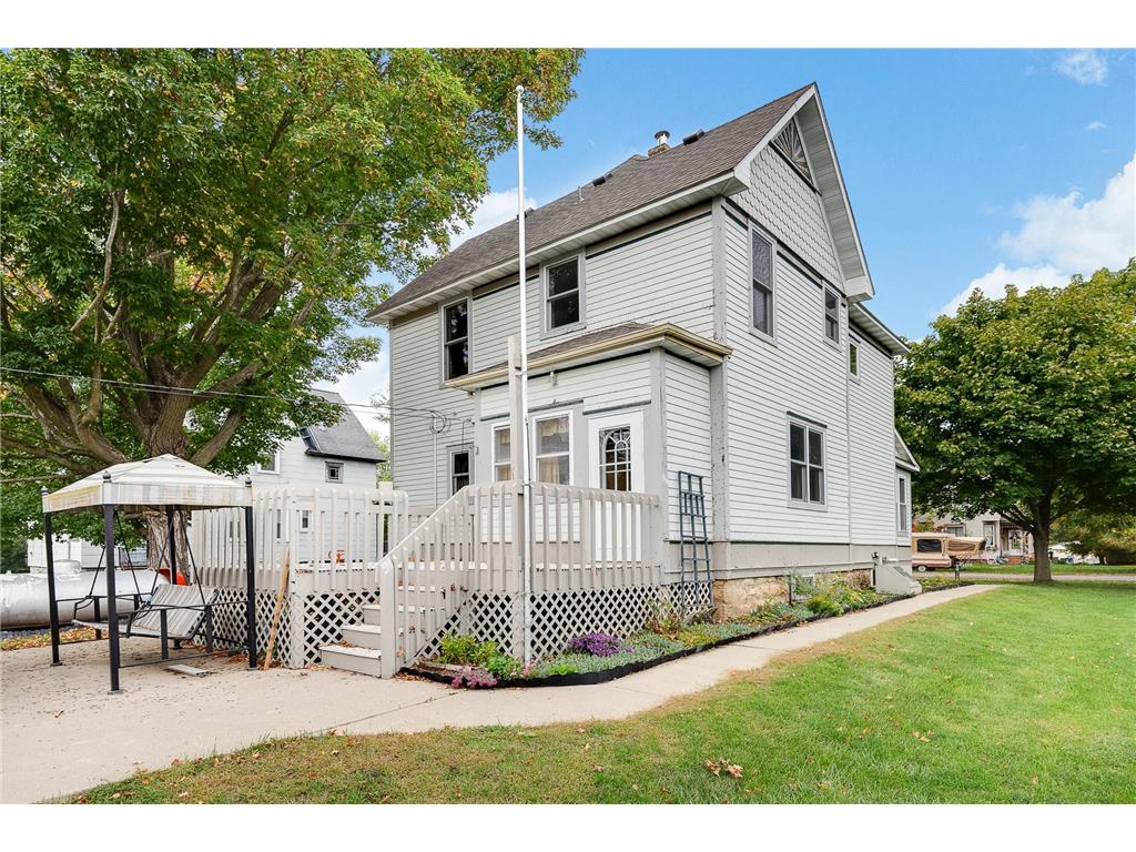 215 1st Street S, Nerstrand, MN, 55053 MLS 6441041 Edina Realty