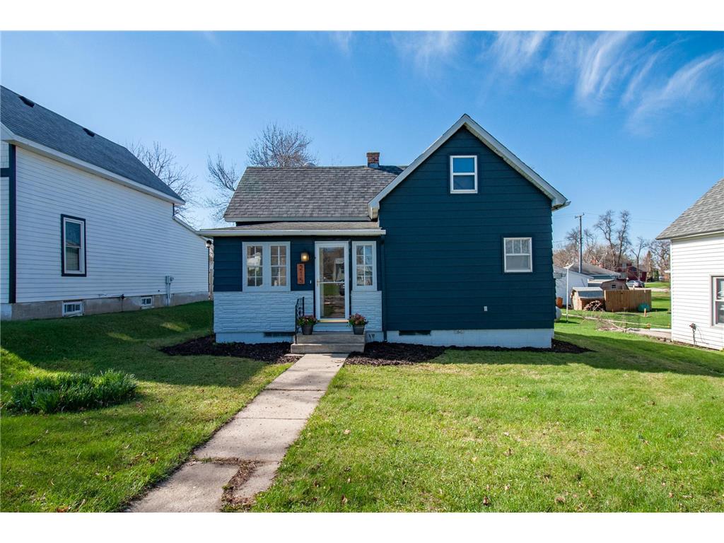 215 2nd Avenue NW Rothsay MN 56579 7063477 image1
