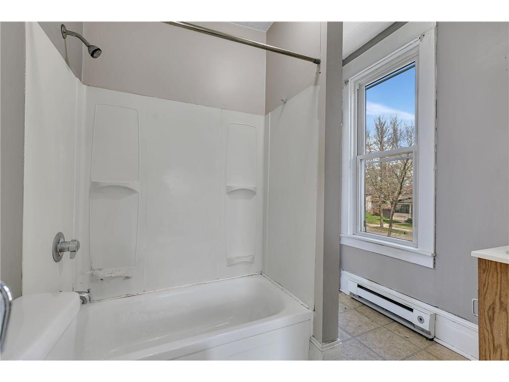 215 3rd Avenue NE Saint Cloud MN 56304 7065322 image12