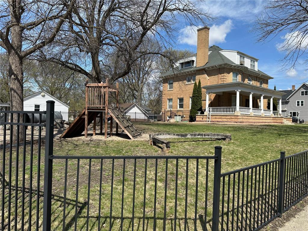 215 5th Street S Montevideo MN 56265 6720917 image24