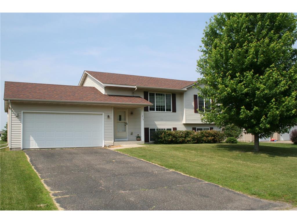 215 6th Street Green Isle MN 55338 6374609 image1