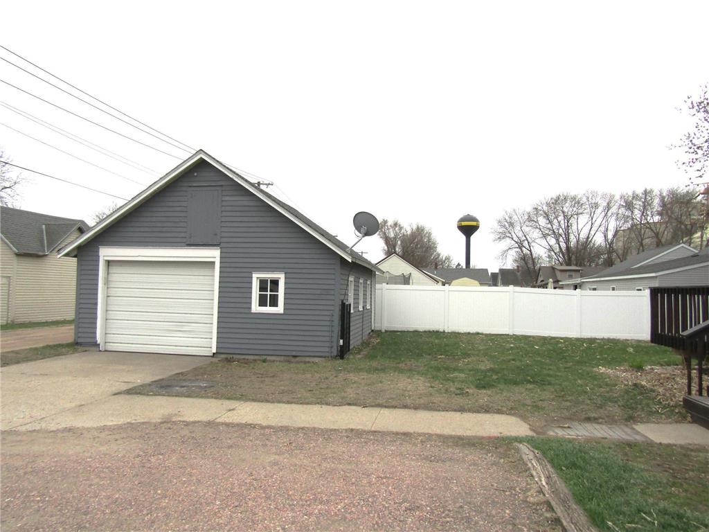 215 7th Street Dawson MN 56232 7032572 image2