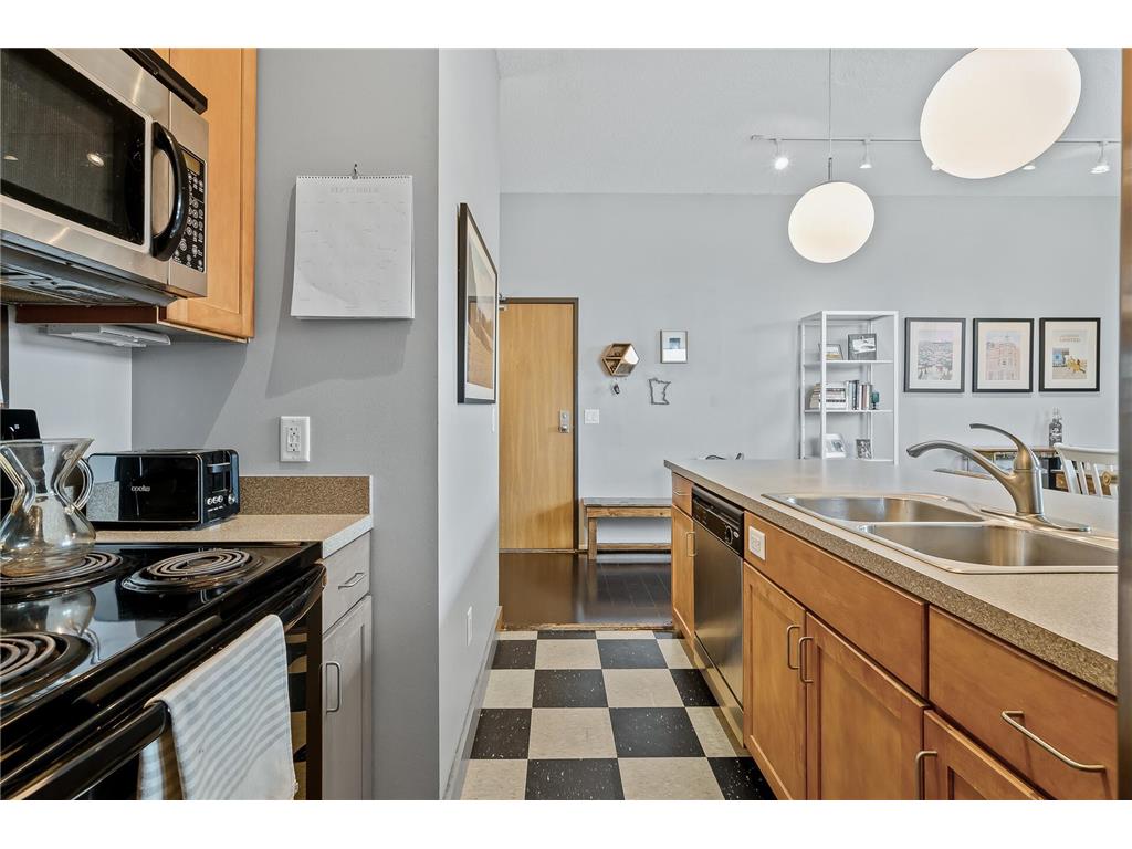 215 7th Street NE #301 Minneapolis MN 55413 7046350 image11