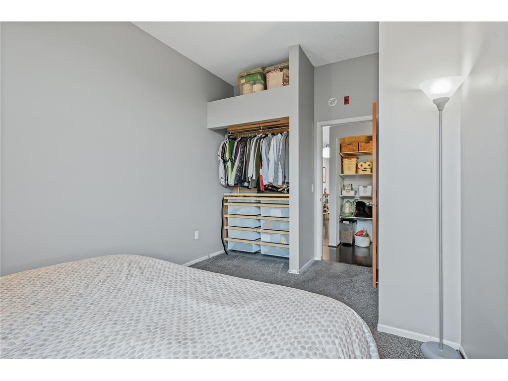 215 7th Street NE #301 Minneapolis MN 55413 7046350 image15
