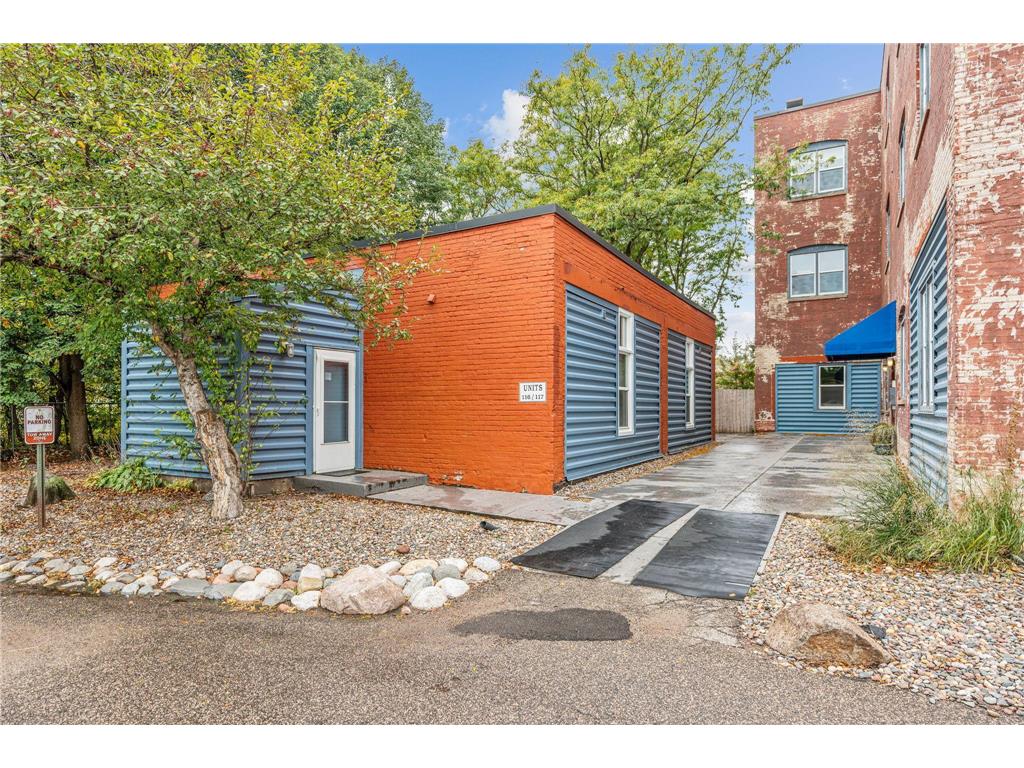 215 7th Street NE #301 Minneapolis MN 55413 7046350 image22