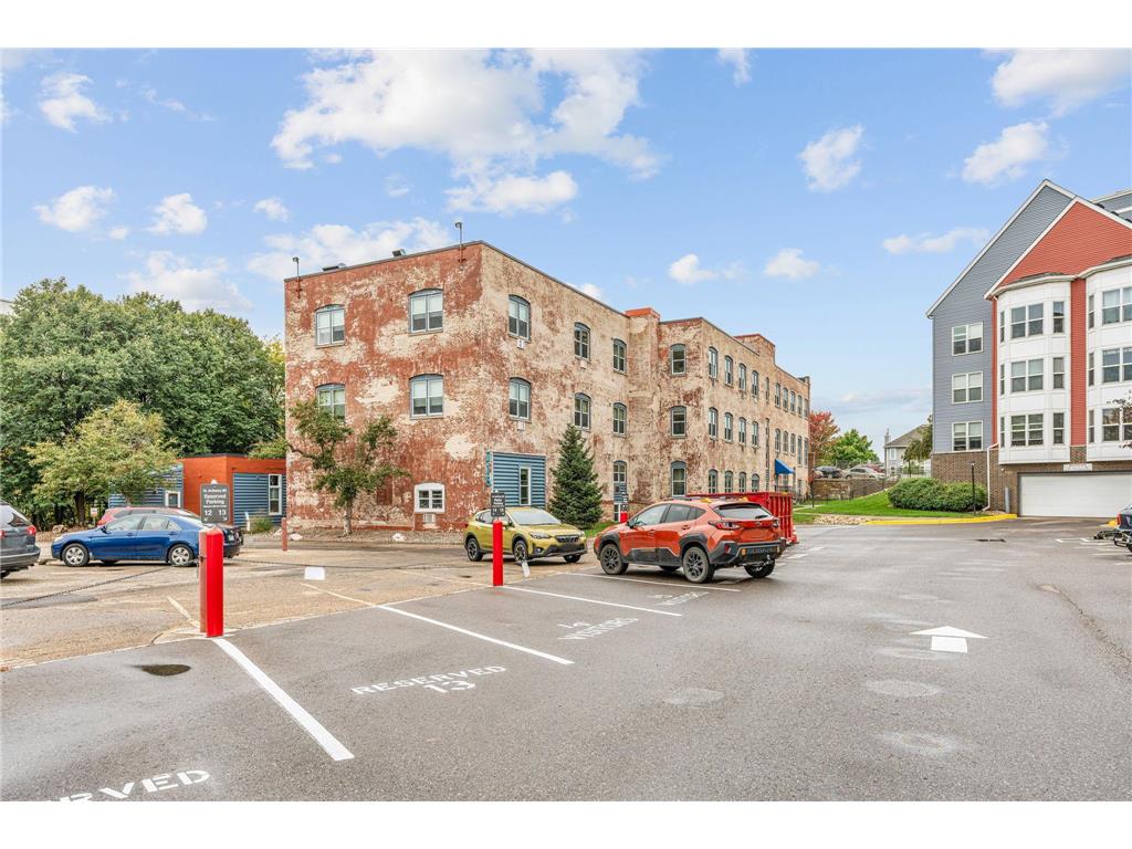 215 7th Street NE #301 Minneapolis MN 55413 7046350 image23