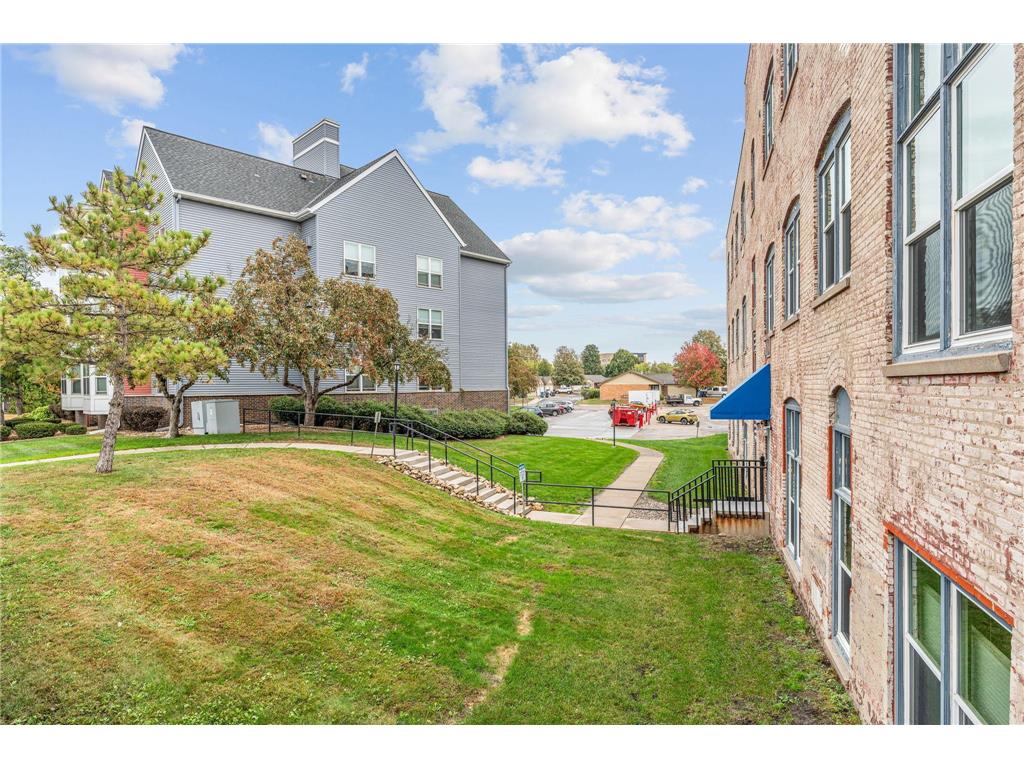 215 7th Street NE #301 Minneapolis MN 55413 7046350 image24