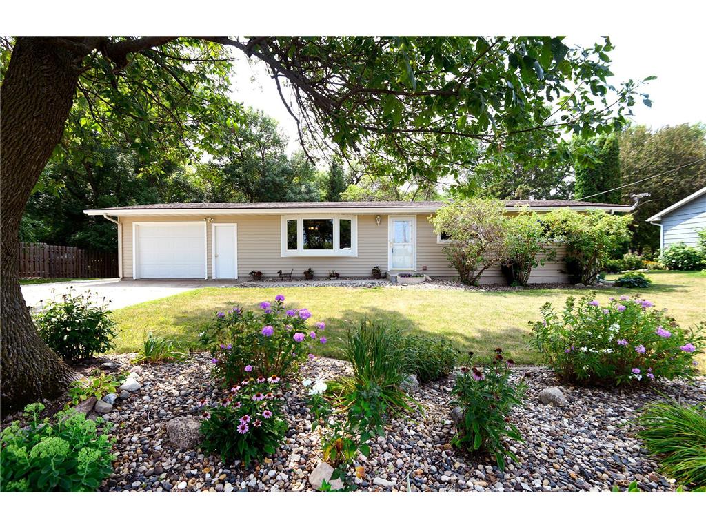 215 8th Avenue E Ellendale MN 56026 6414661 image1