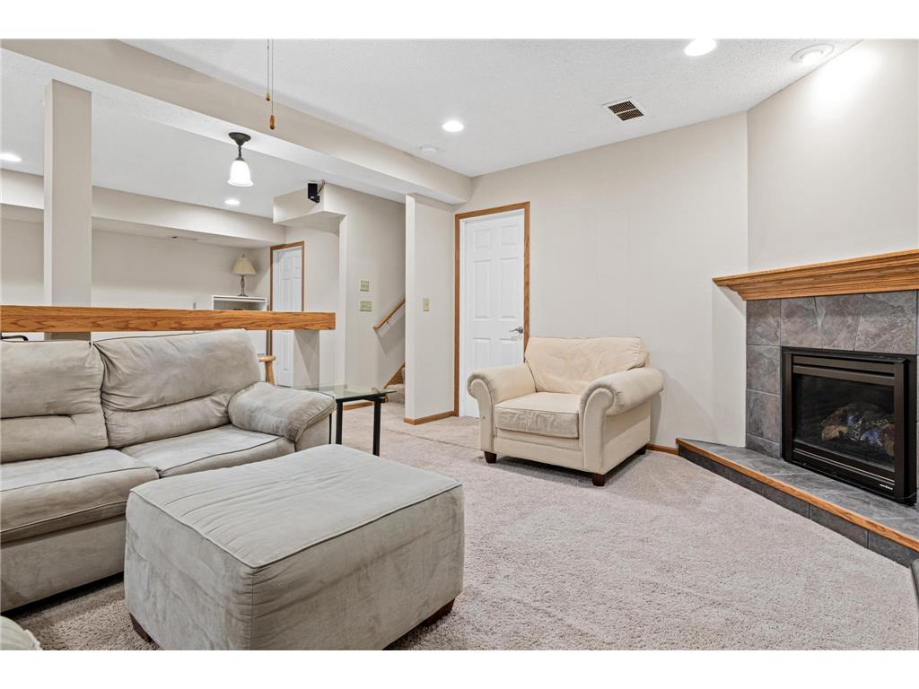215 9th Avenue N South Saint Paul MN 55075 7060651 image15