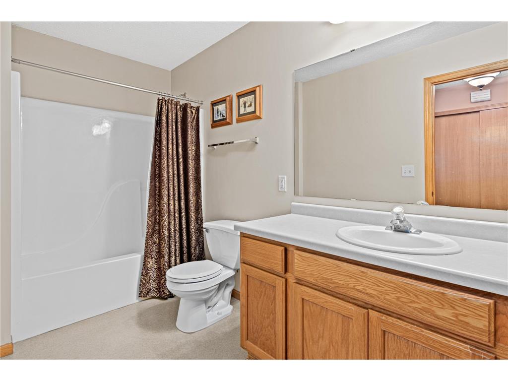 215 9th Avenue N South Saint Paul MN 55075 7060651 image25