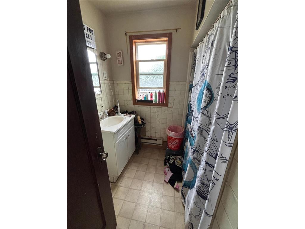 215 9th Street NW Bemidji MN 56601 6729544 image33