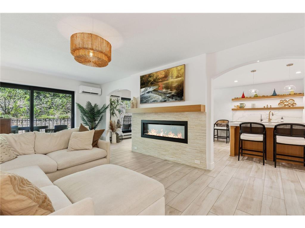 215 Barry Avenue S #116 and 114 Wayzata MN 55391 6713293 image1