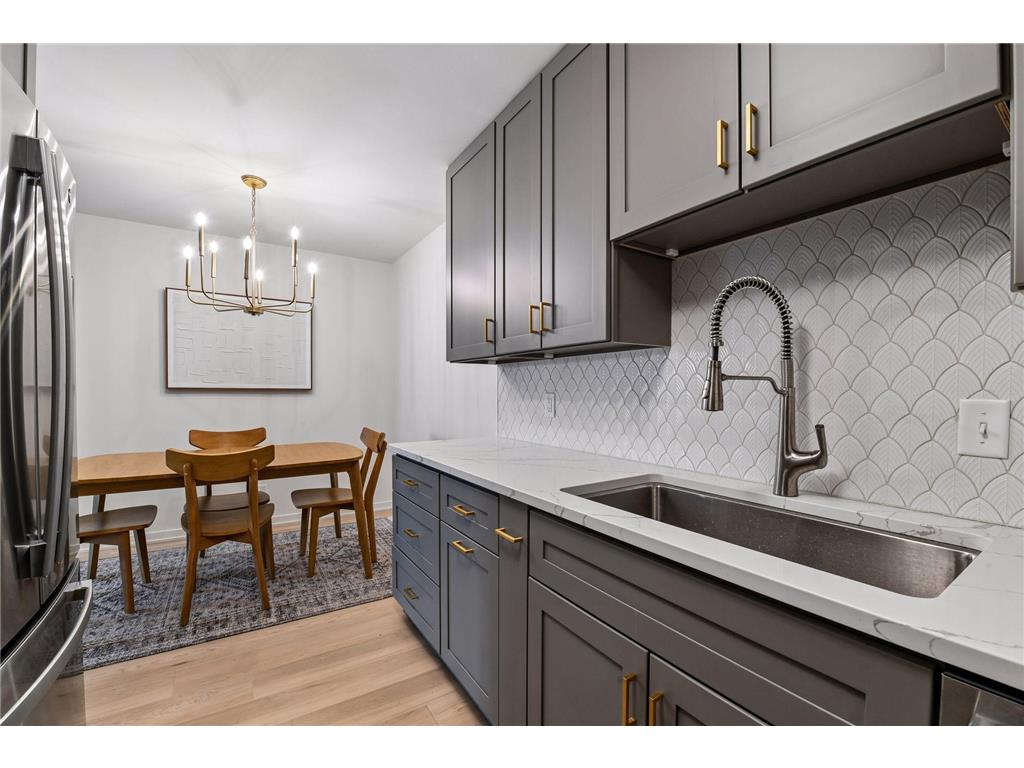 215 Barry Avenue S #202 Wayzata MN 55391 7054284 image19