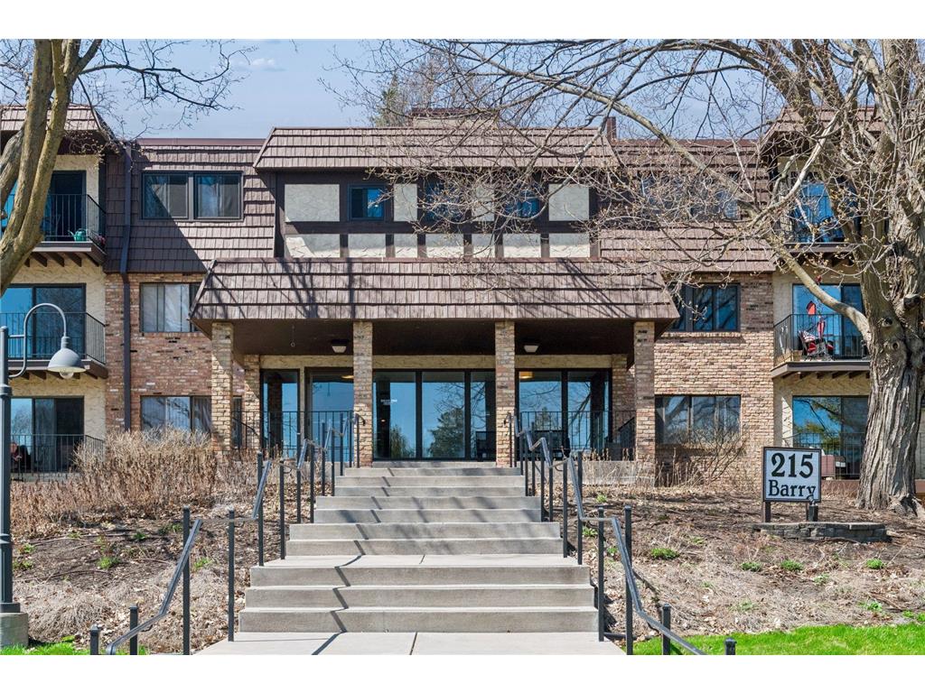 215 Barry Avenue S #202 Wayzata MN 55391 7054284 image2