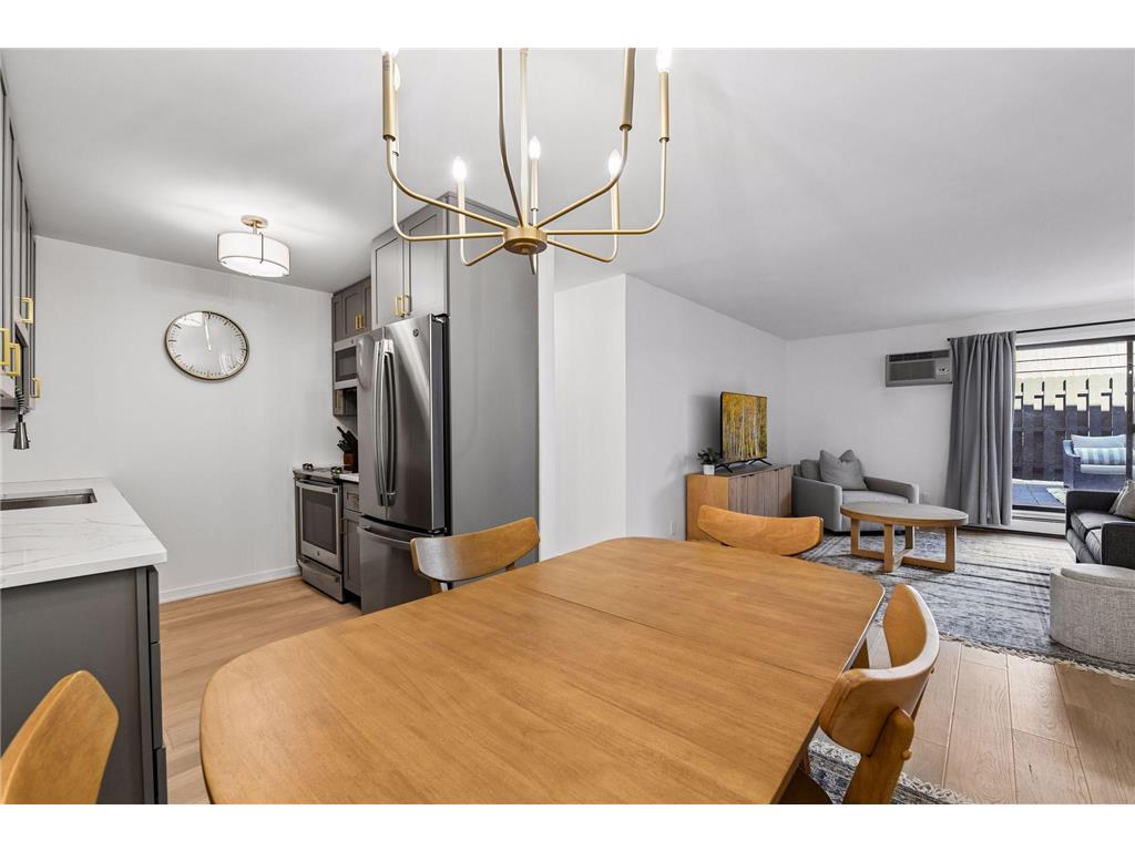 215 Barry Avenue S #202 Wayzata MN 55391 7054284 image23