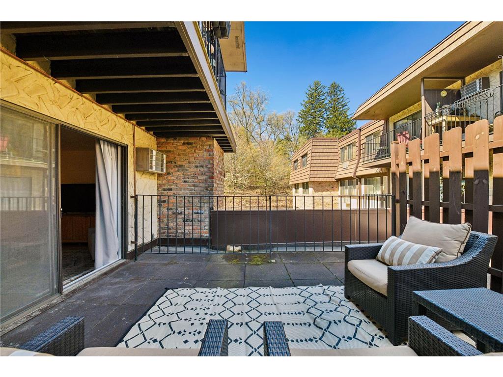 215 Barry Avenue S #202 Wayzata MN 55391 7054284 image34