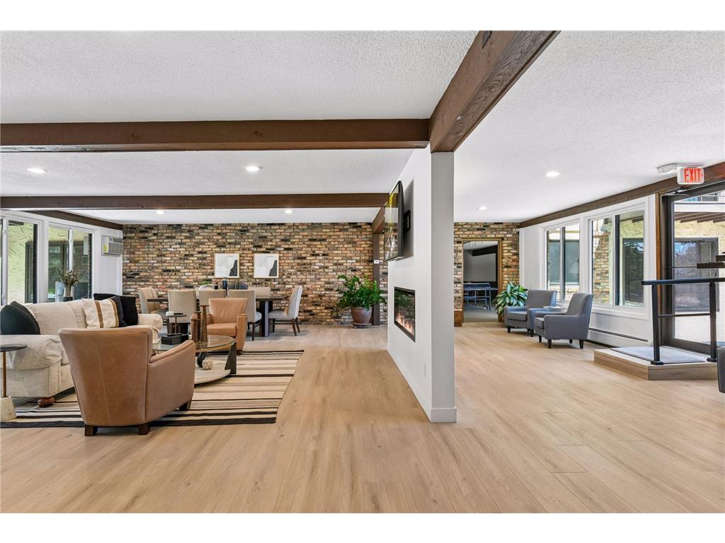 215 Barry Avenue S #202 Wayzata MN 55391 7054284 image48