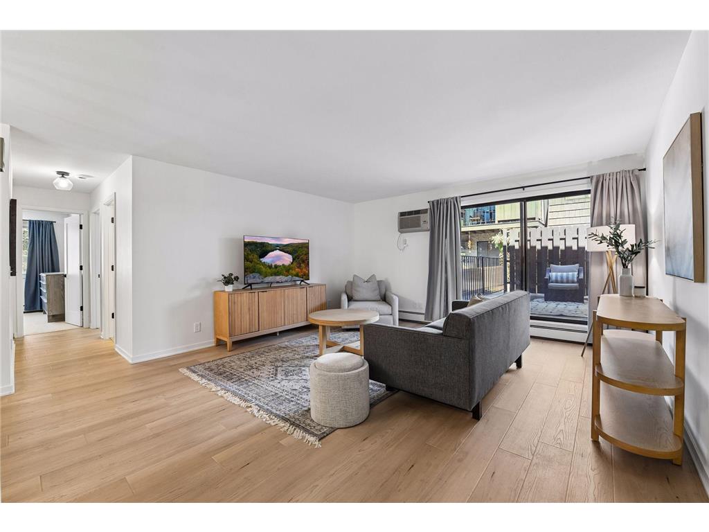 215 Barry Avenue S #202 Wayzata MN 55391 7054284 image5