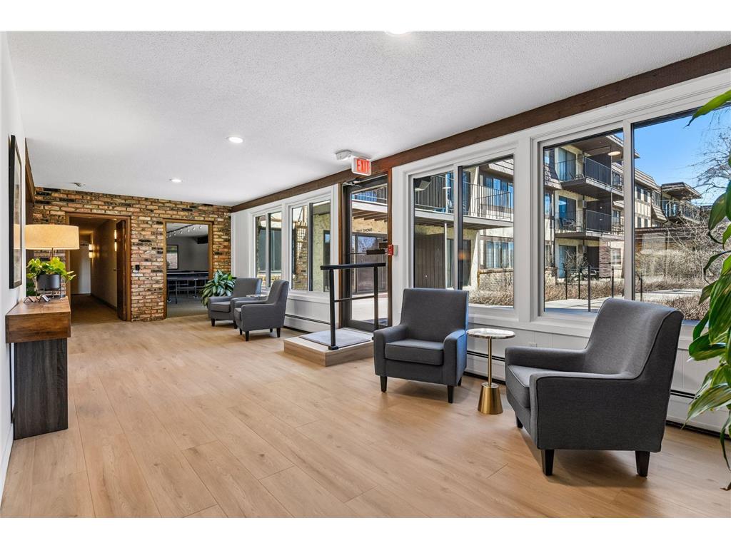215 Barry Avenue S #202 Wayzata MN 55391 7054284 image61
