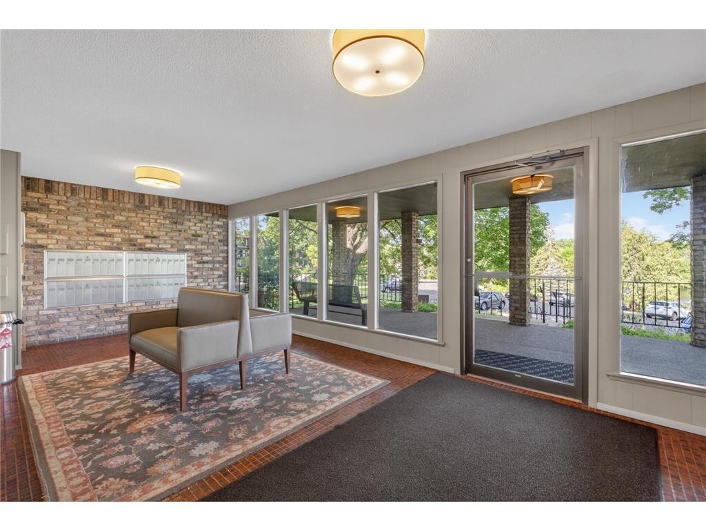 215 Barry Avenue S #216 Wayzata MN 55391 7079071 image22