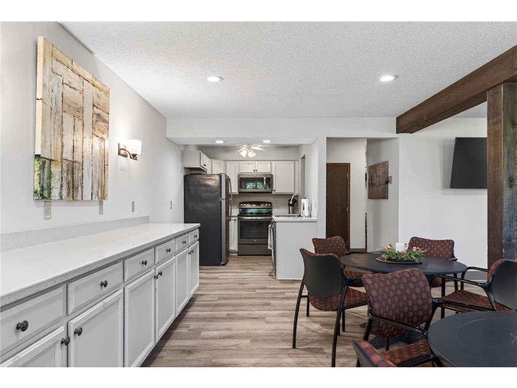 215 Barry Avenue S #216 Wayzata MN 55391 7079071 image32