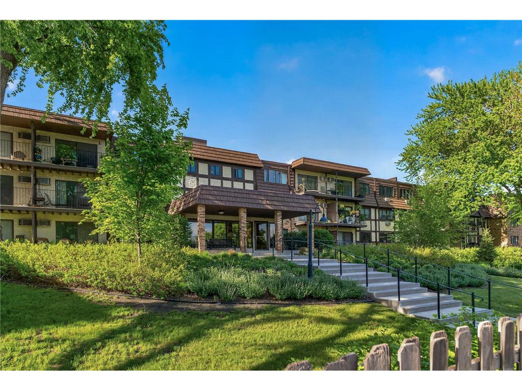215 Barry Avenue S #216 Wayzata MN 55391 7079071 image38