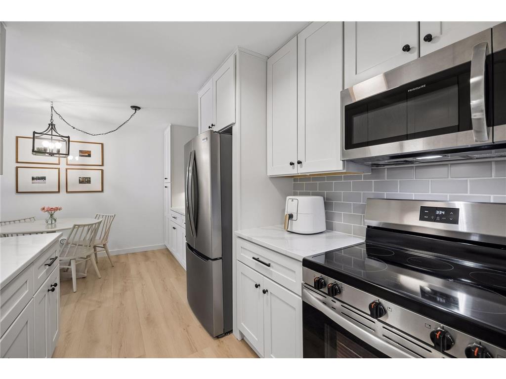 215 Barry Avenue S #218 Wayzata MN 55391 7086105 image13