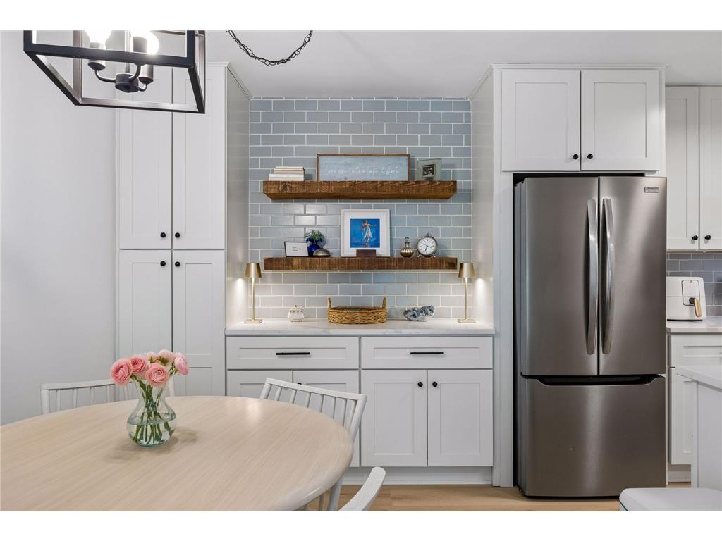 215 Barry Avenue S #218 Wayzata MN 55391 7086105 image8