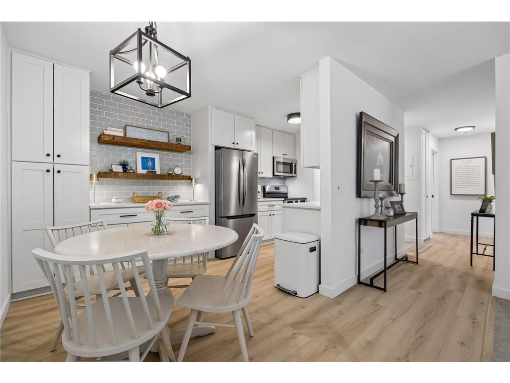 215 Barry Avenue S #218 Wayzata MN 55391 7086105 image9