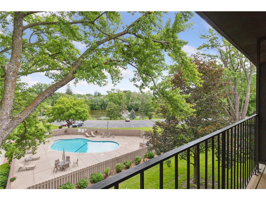 215 Barry Avenue S #303 Wayzata MN 55391 6545197 image1