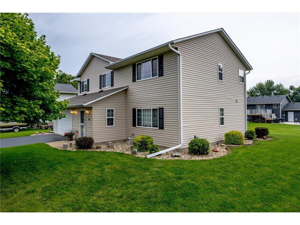 215 Dale Circle Green Isle MN 55338 6659401 image1