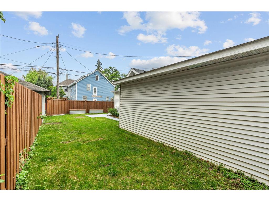215 E 48th Street Minneapolis MN 55419 7076880 image11