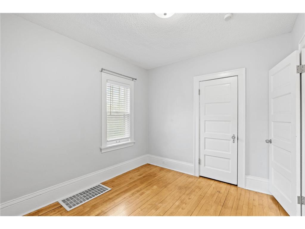 215 E 48th Street Minneapolis MN 55419 7076880 image41