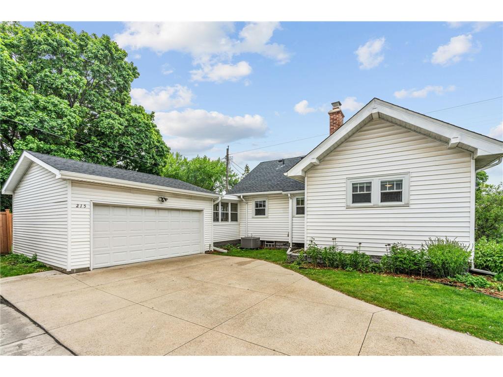 215 E 48th Street Minneapolis MN 55419 7076880 image7