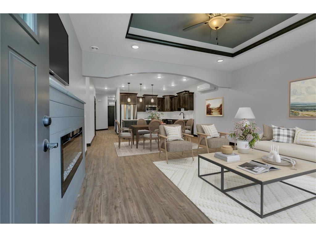 215 E Butler Street Litchfield MN 55355 6711849 image1