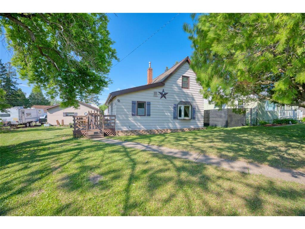 215 E Michigan Avenue Gilbert MN 55741 6739715 image1