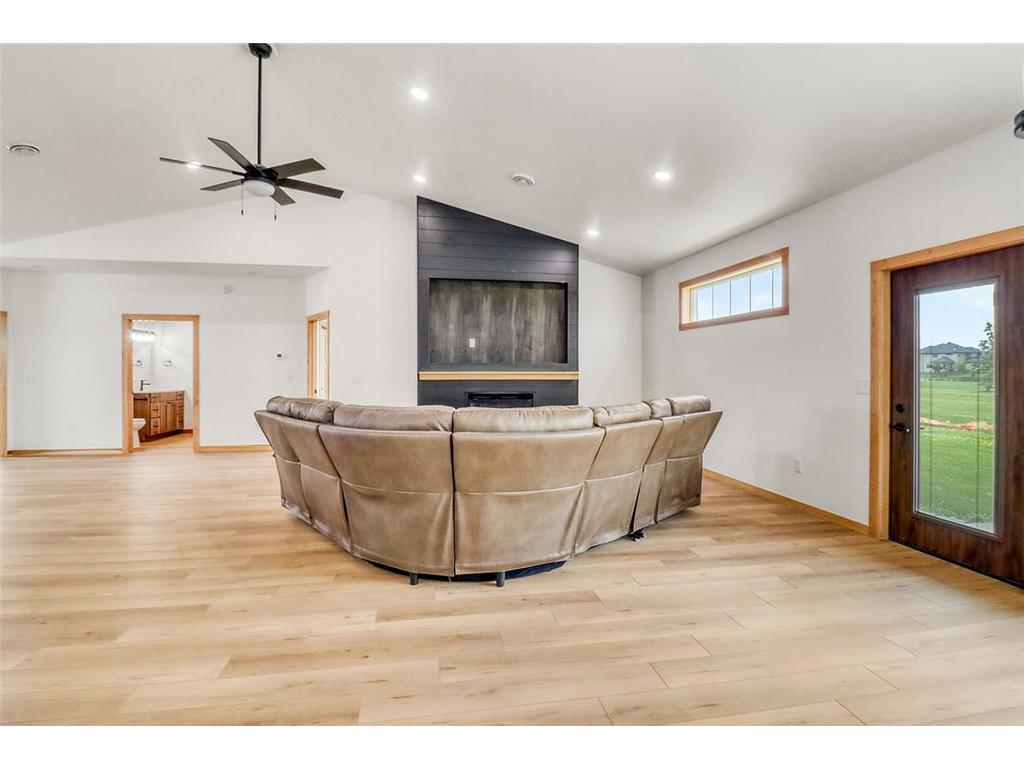 215 Emma Court Mapleton ND 58059 7102655 image14