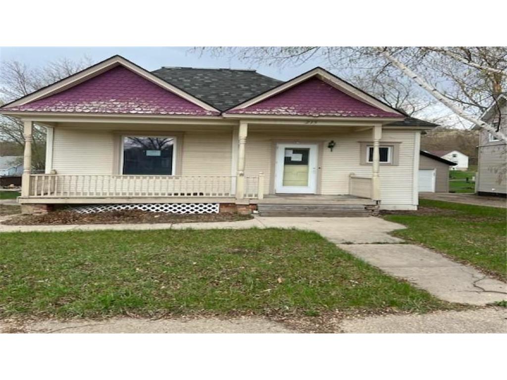 215 Fremont Street S, Lake Benton Twp, MN, 56149 MLS 6395436 Edina