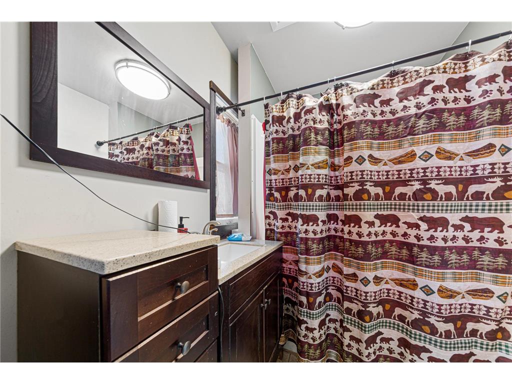 215 Front Street E Redwood Falls MN 56283 7005014 image16