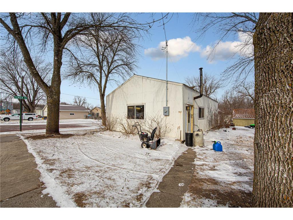 215 Front Street E Redwood Falls MN 56283 7005014 image17