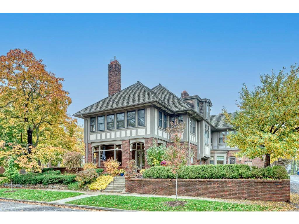 215 Grotto Street S Saint Paul MN 55105 6390974 image1