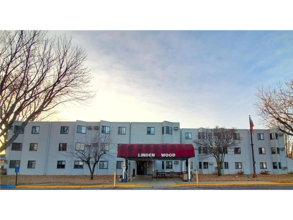 215 Linden Avenue W Winsted MN 55395 7008667 image1