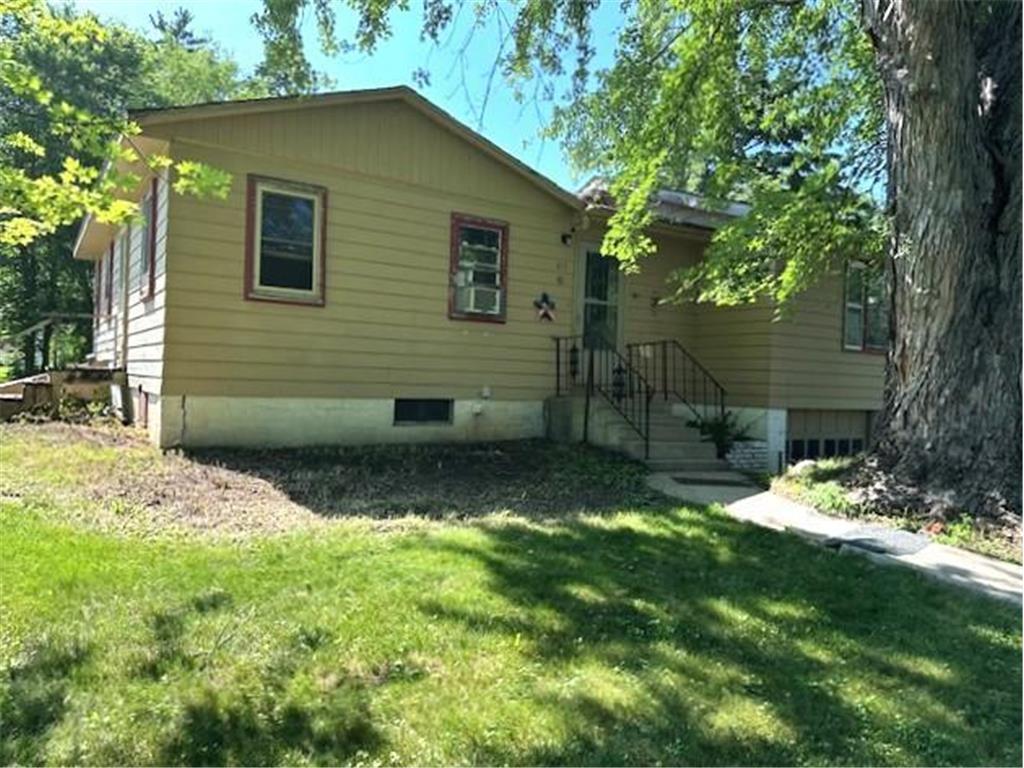 215 N 11th Street Montevideo MN 56265 6752843 image1