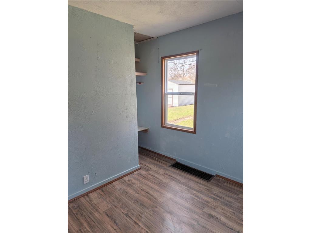 215 N 11th Street Montevideo MN 56265 7056772 image17